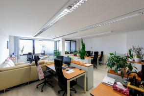 Офис, 257 м² в Праге 5