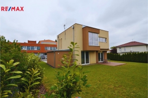Prodej - dům/vila 137 м²
