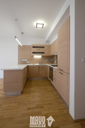 Квартира 2+кк, 65 м² в Праге 5