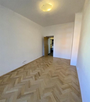 Квартира 2+1, 54 м² в Праге 4