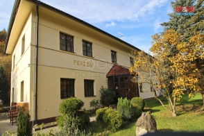 Отель, 296 м² в Млада Болеславе